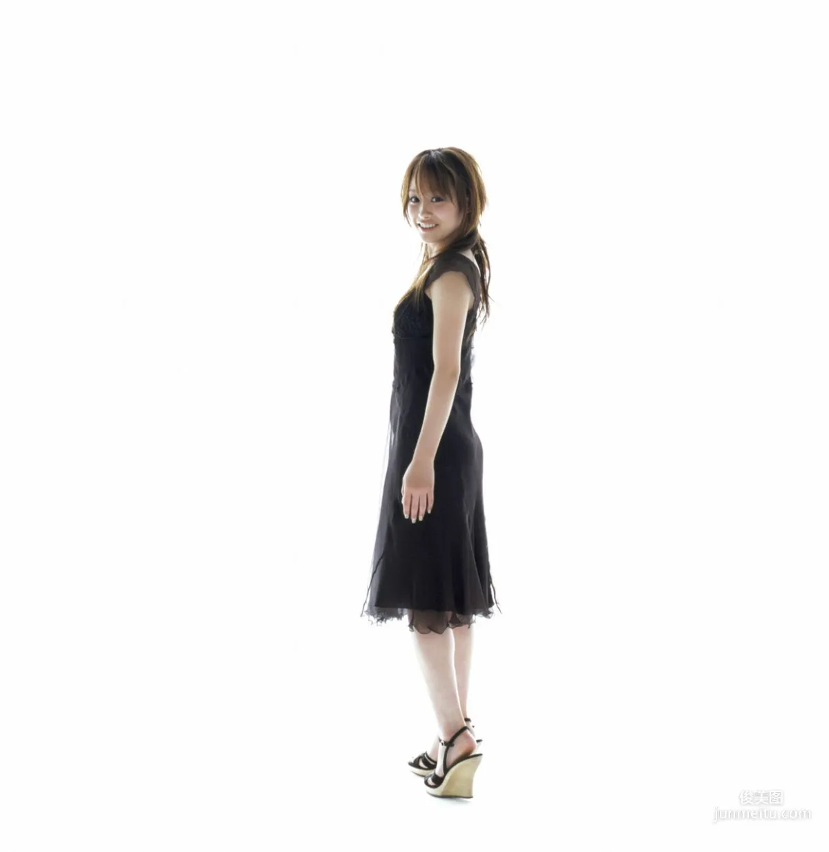 Takahashi Ai Ai Takahashi [Hello! Project Digital Books] Vol.28 Photo Set photo 48