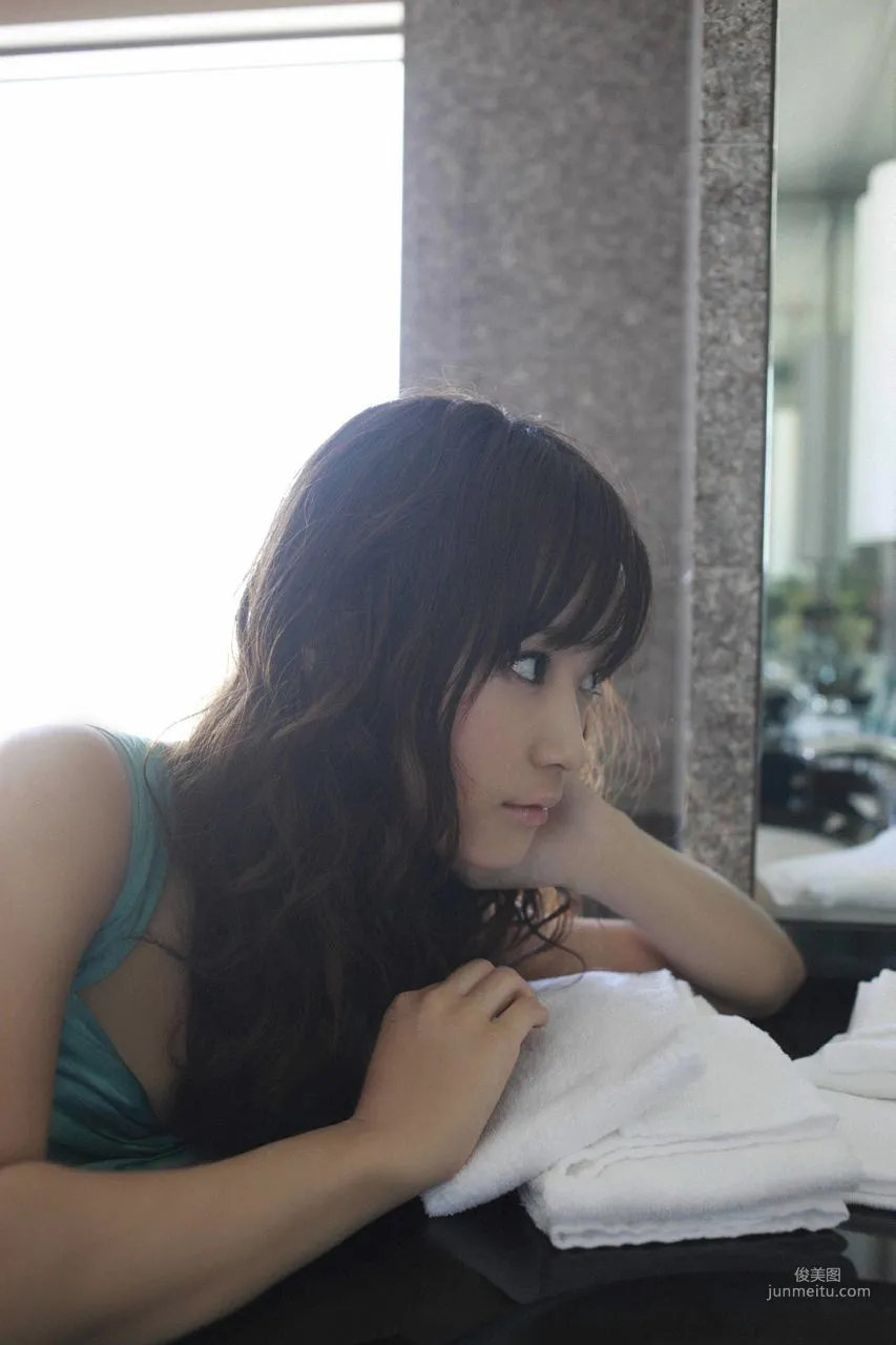 Eri Kamei [Hello! Project Digital Books] Vol.65 Photo Set photo 54