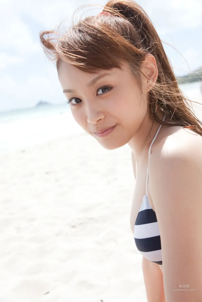 Ai Takahashi [Hello! Project Digital Books] Vol.74 Photo Set photo 115
