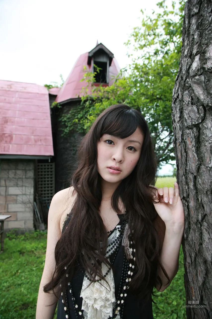Risako Sugaya [Hello! Project Digital Books] Vol.68 Photo Set photo 62