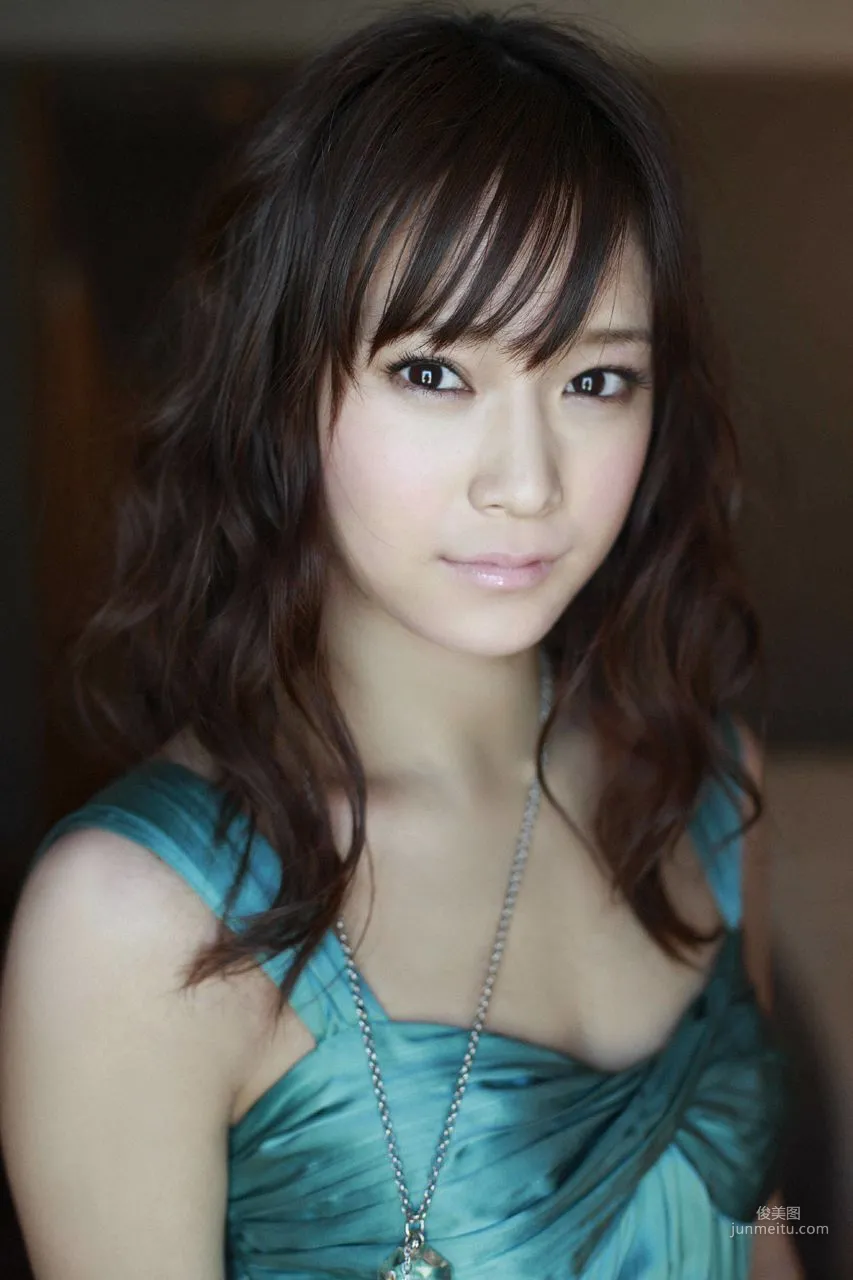 Eri Kamei [Hello! Project Digital Books] Vol.65 Photo Set photo 33