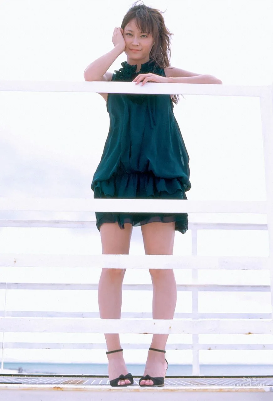 Eri Kamei [Hello! Project Digital Books] Vol.65 Photo Set photo 91
