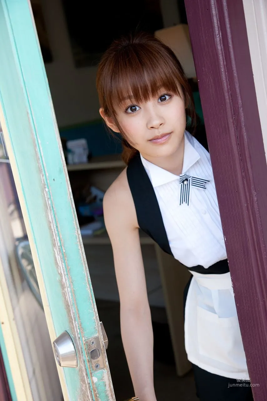 Ai Takahashi [Hello! Project Digital Books] Vol.74 Photo Set photo 101