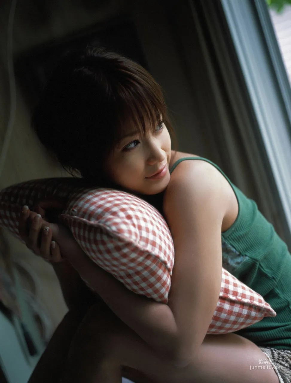 Eri Kamei [Hello! Project Digital Books] Vol.48 Photo Set photo 12