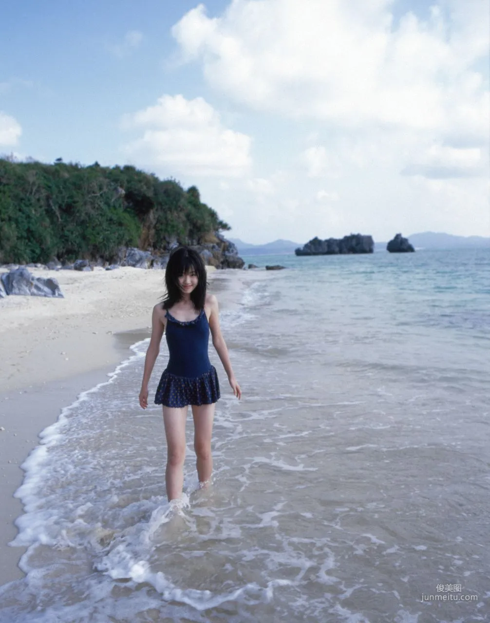 Airi Suzuki [Hello! Project Digital Books] Vol.43 Photo Set photo 82