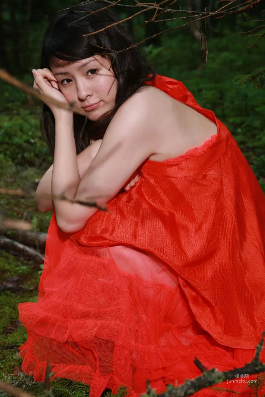 Risako Sugaya [Hello! Project Digital Books] Vol.68 Photo Set photo 76