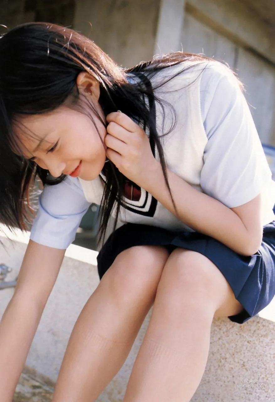 Eri Kamei [Hello! Project Digital Books] Vol.17 Photo Set photo 29