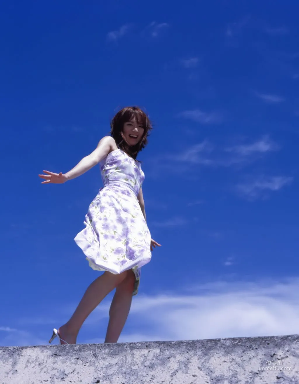 Asami Konno, Asami Konno [Hello! Project Digital Books] Vol.05 Photo Set photo 4