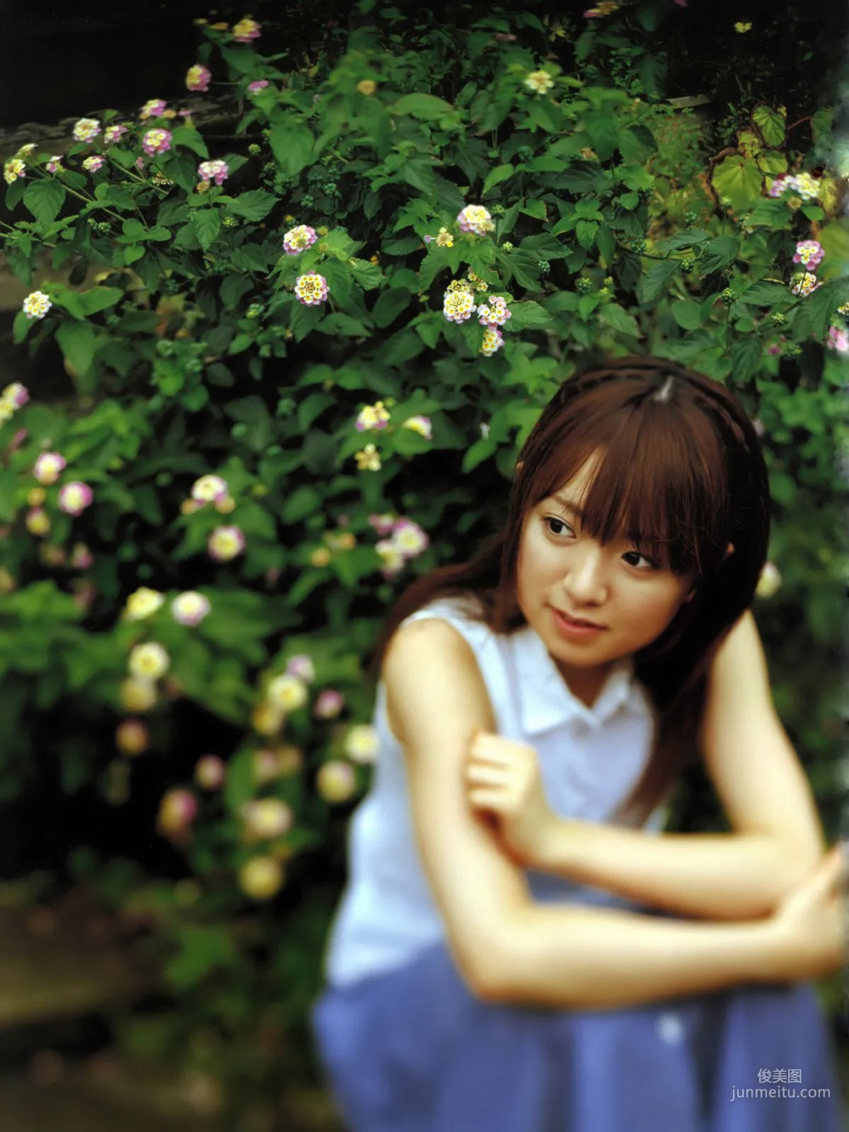 Asami Konno, Asami Konno [Hello! Project Digital Books] Vol.05 Photo Set photo 12