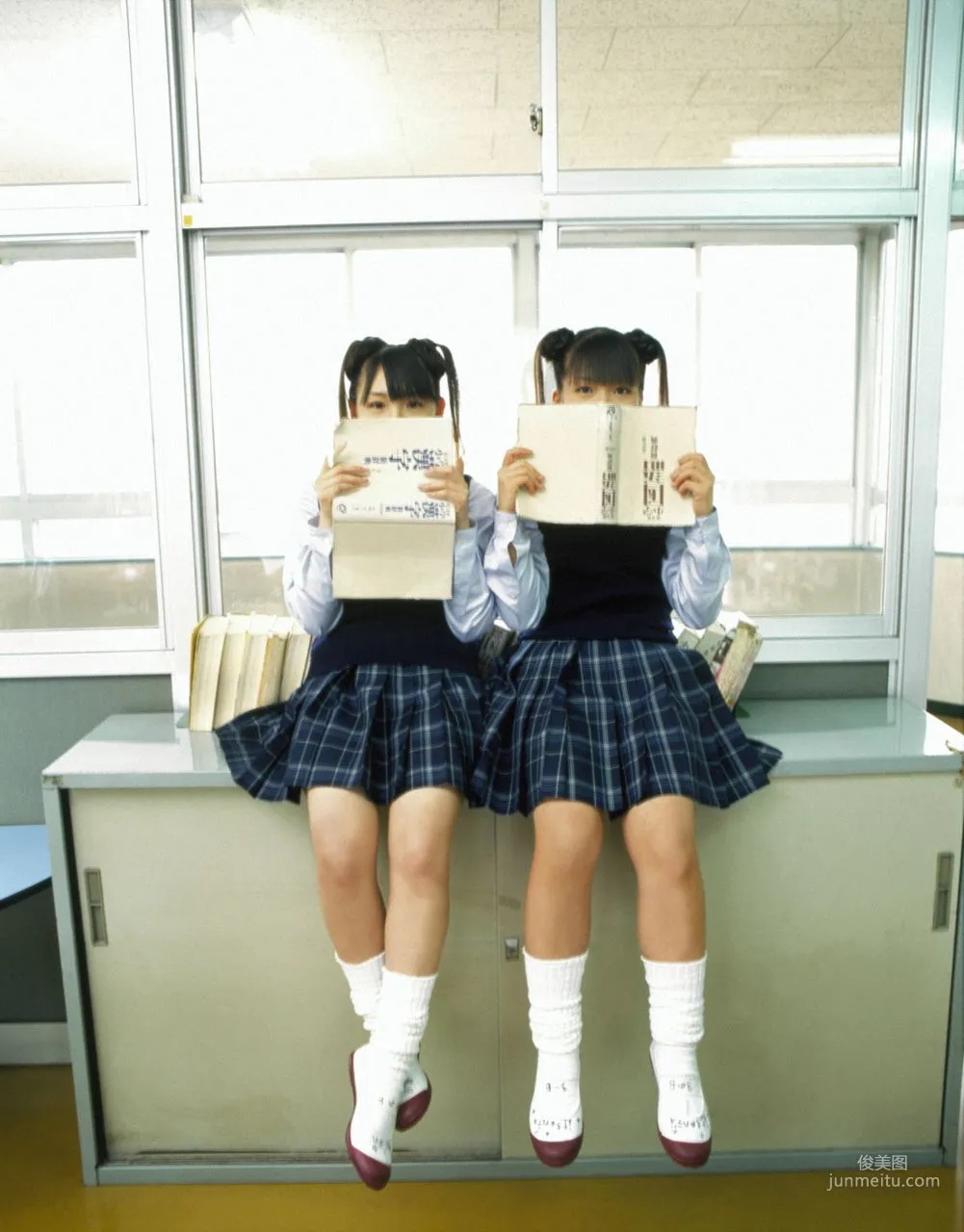 加護亞依、辻希美 [Hello! Project Digital Books] Vol.10 寫真集 68