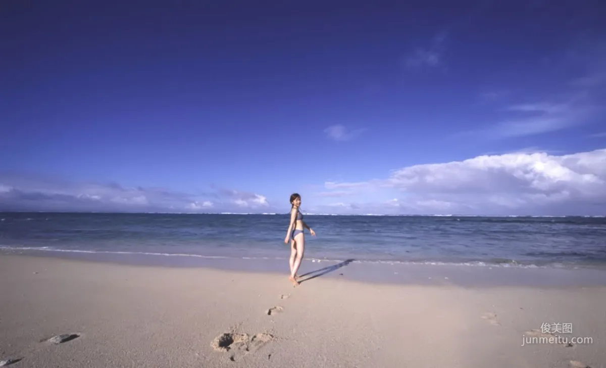 Asami Konno, Asami Konno [Hello! Project Digital Books] Vol.05 Photo Set photo 64