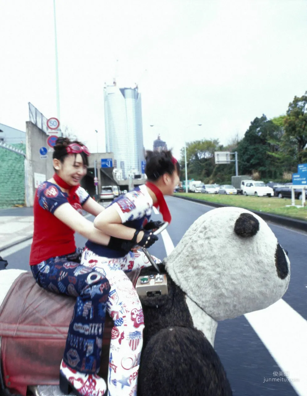 加護亞依、辻希美 [Hello! Project Digital Books] Vol.10 寫真集 47