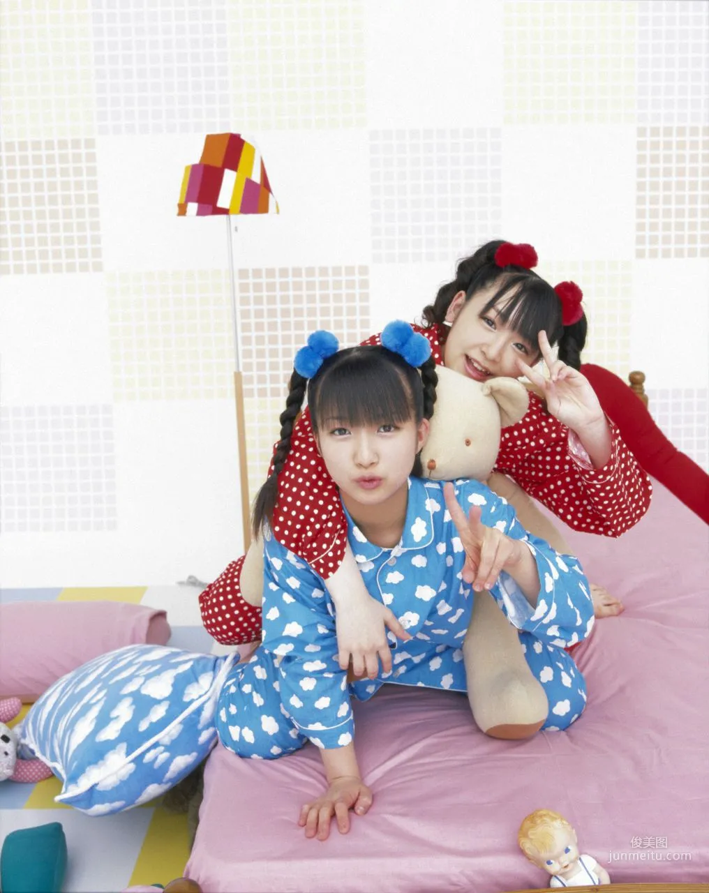 加護亞依、辻希美 [Hello! Project Digital Books] Vol.10 寫真集 57
