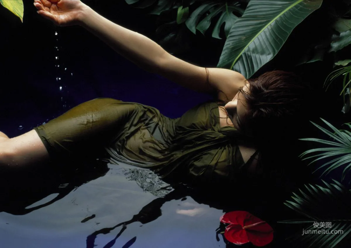 Goto Maki Maki Goto [Hello! Project Digital Books] Vol.13 Photo Set photo 63