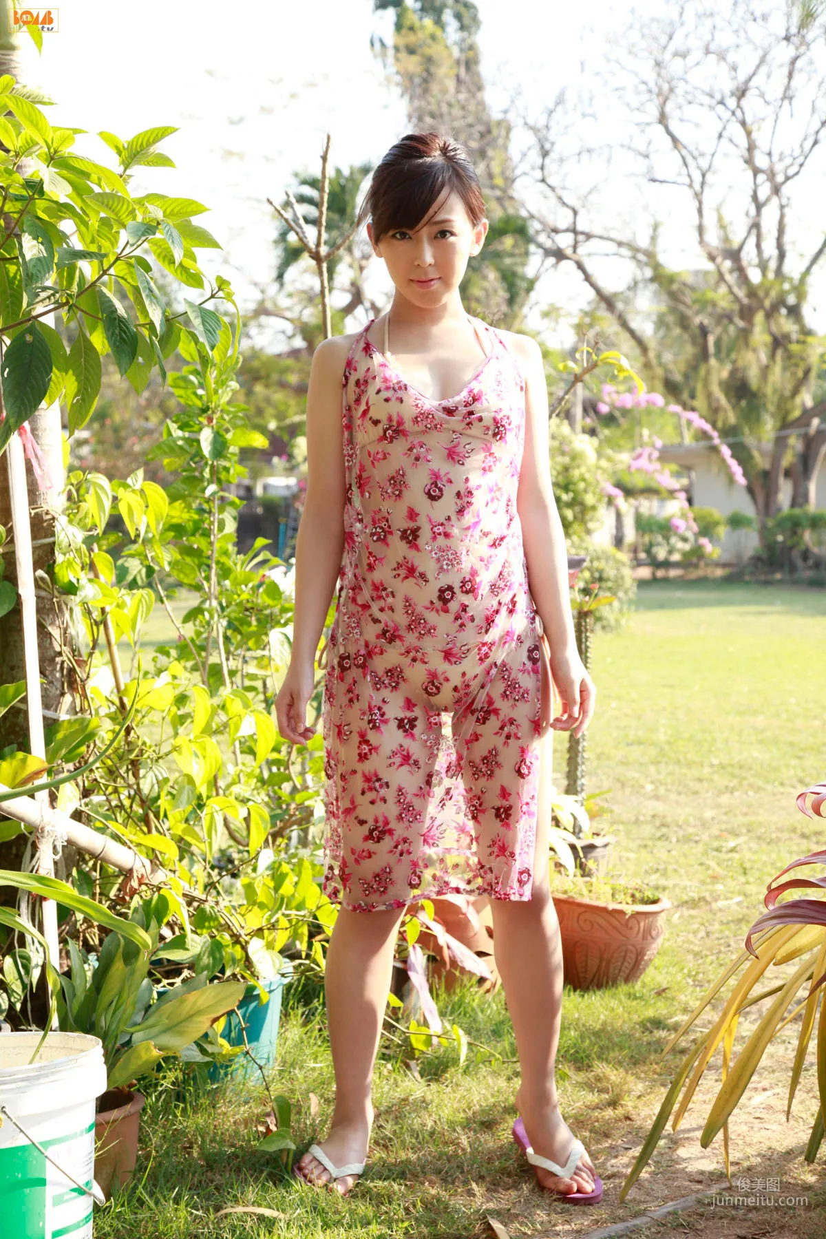 Emi Ito: Bomb.TV 2011 06 photo 13