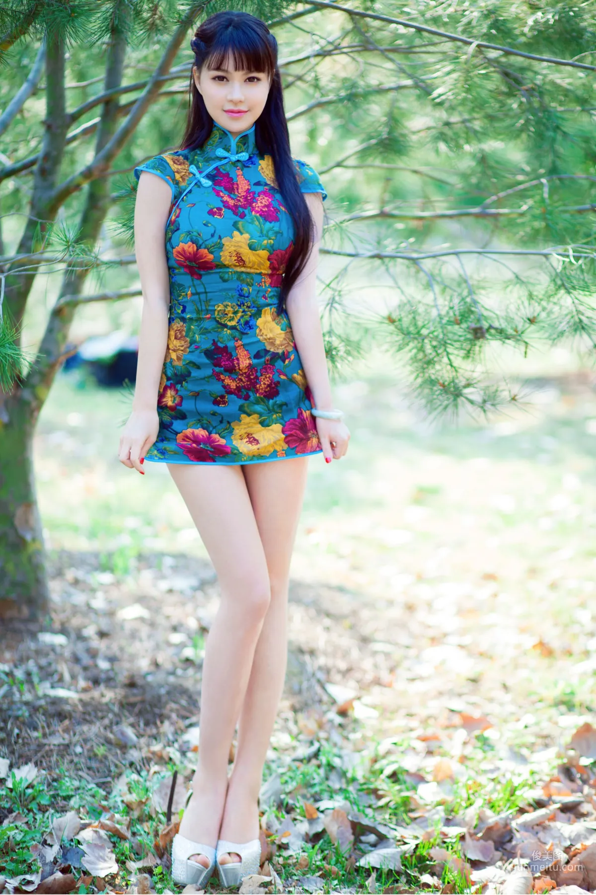 Hu Yuner 《Porcelain Skin and Jade-Like, Charming Curves》 [TuiGirl] NO.054 Photo Set photo 4