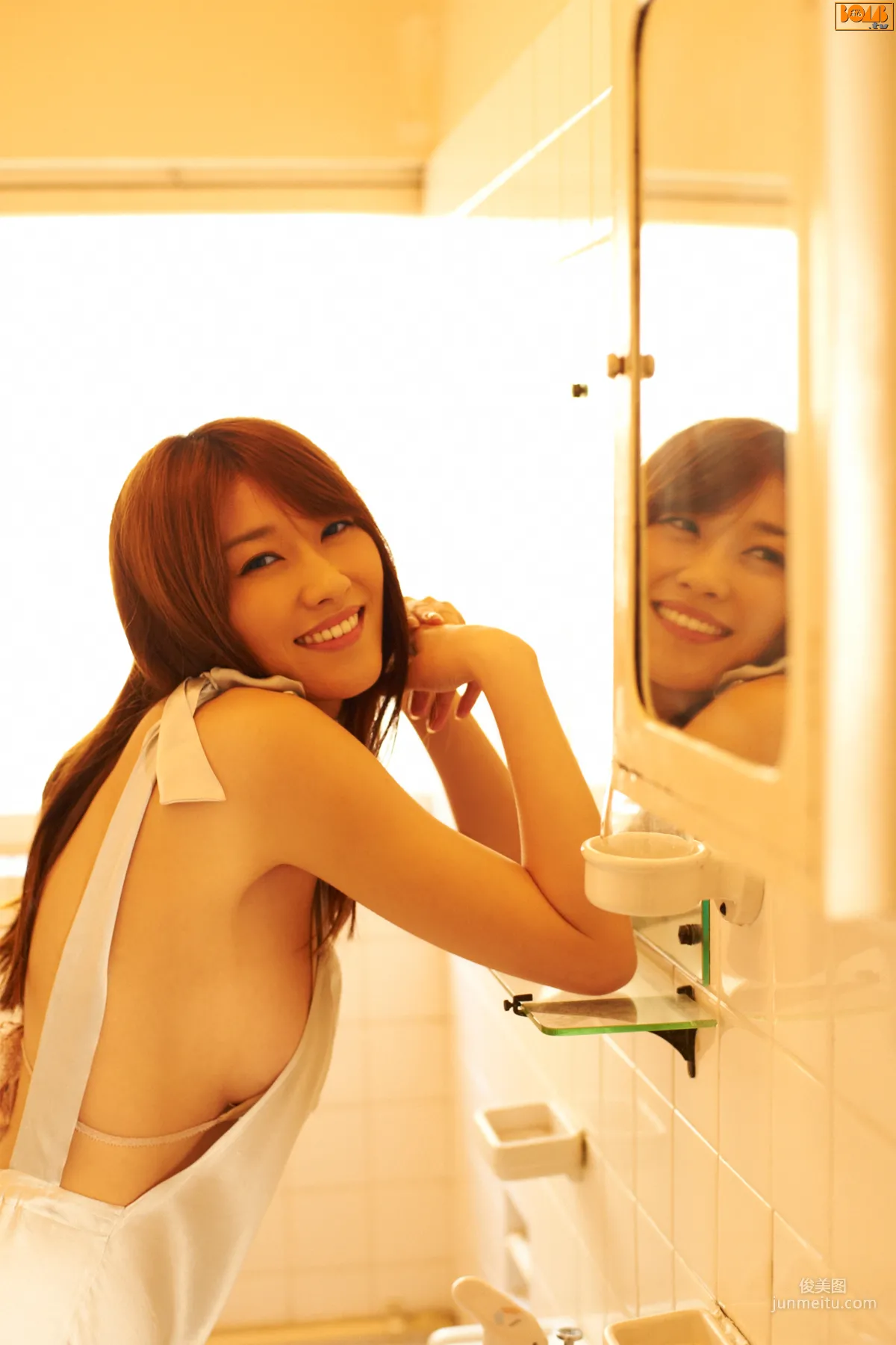 [Bomb.TV] 2011 April Issue Mikie Hara Photo Set photo 30