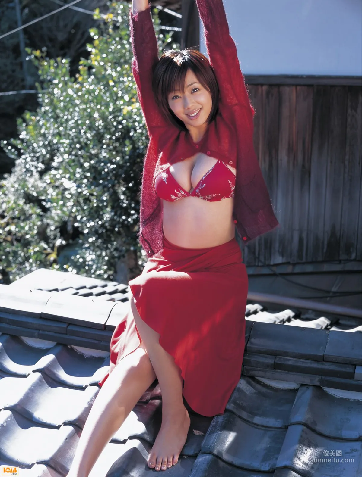 [Bomb.TV] 2005年04月刊 Waka Inoue 井上和香 寫真集 38