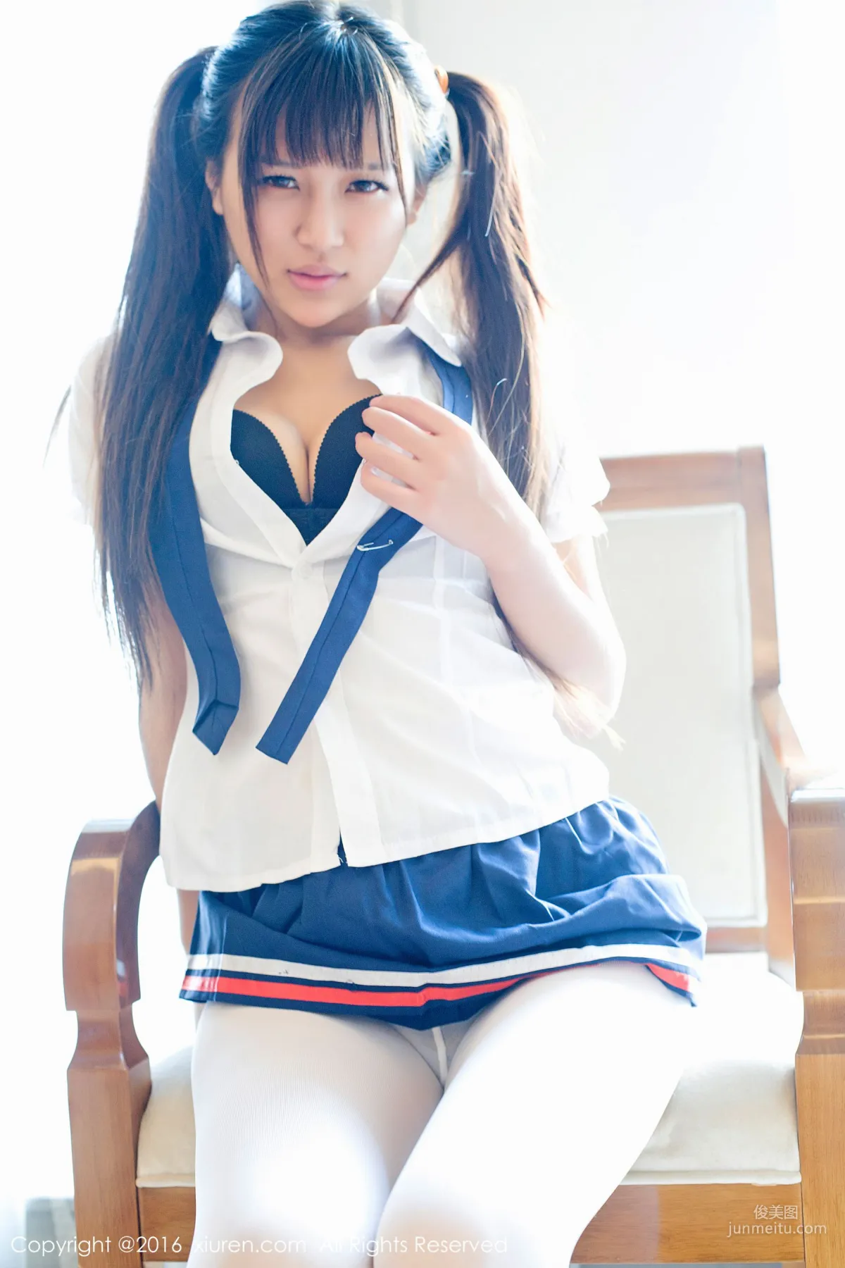 v Xixixixien v (Li Jiatong), Japanese Style Short Skirt, Kawaii Lingerie, School Uniform White Stockings [XiuRen] No.672 Photo Set photo 59