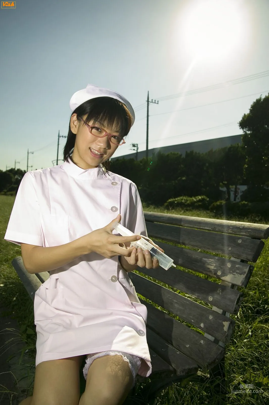 [Bomb.TV] 2005 No.11 Ami Tokito Photo Set photo 39