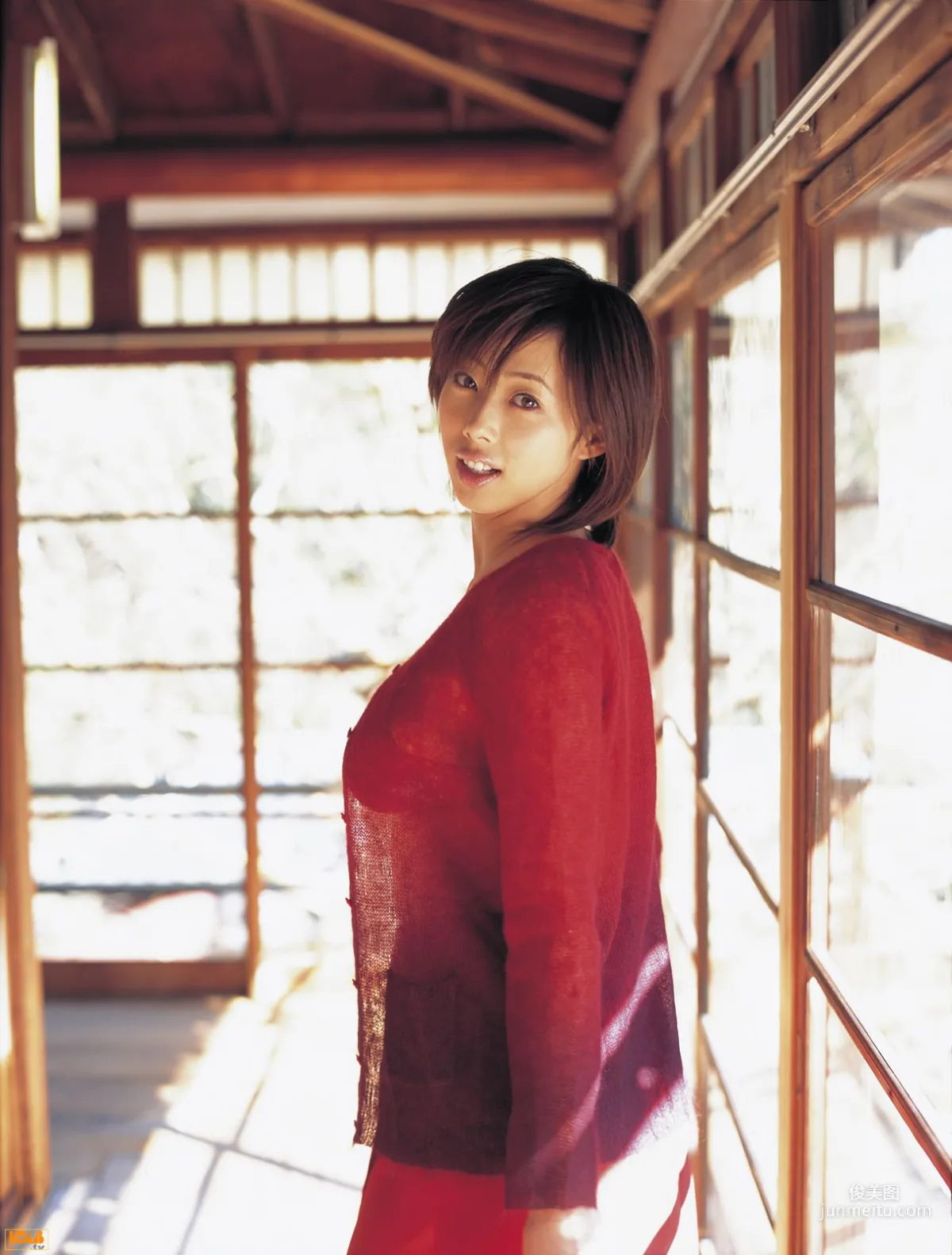 [Bomb.TV] 2005年04月刊 Waka Inoue 井上和香 寫真集 40