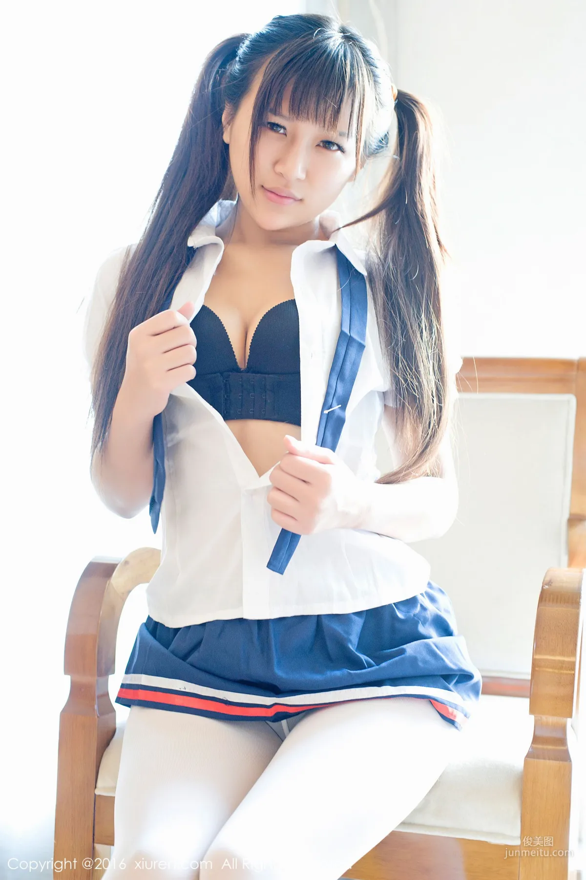 v Xixixixien v (Li Jiatong), Japanese Style Short Skirt, Kawaii Lingerie, School Uniform White Stockings [XiuRen] No.672 Photo Set photo 63