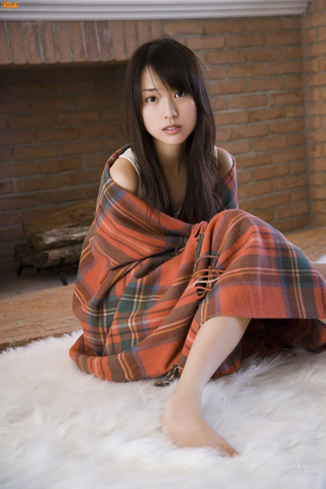 [Bomb.TV] November 2006 Issue Erika Toda Photo Set photo 1