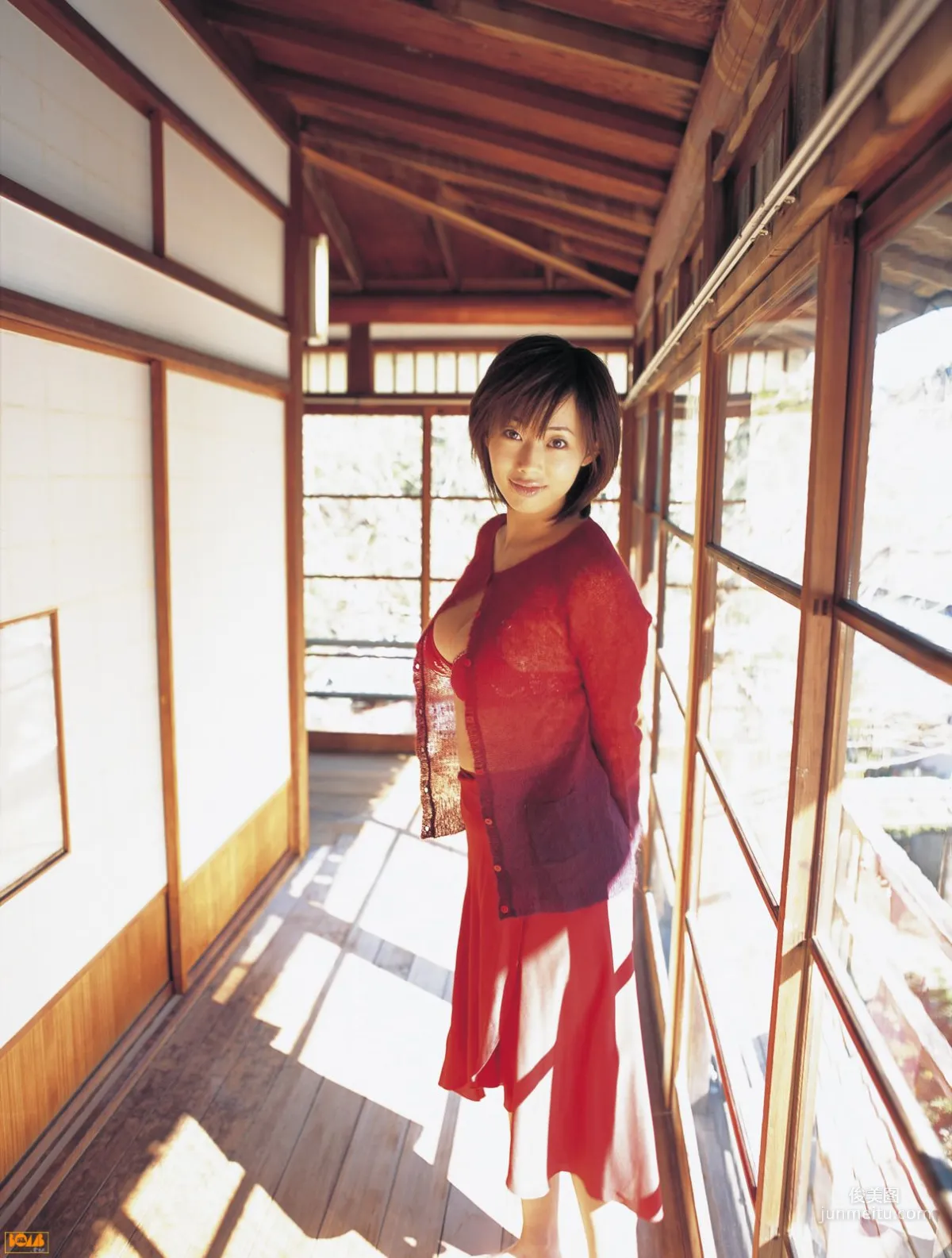 [Bomb.TV] 2005年04月刊 Waka Inoue 井上和香 寫真集 42