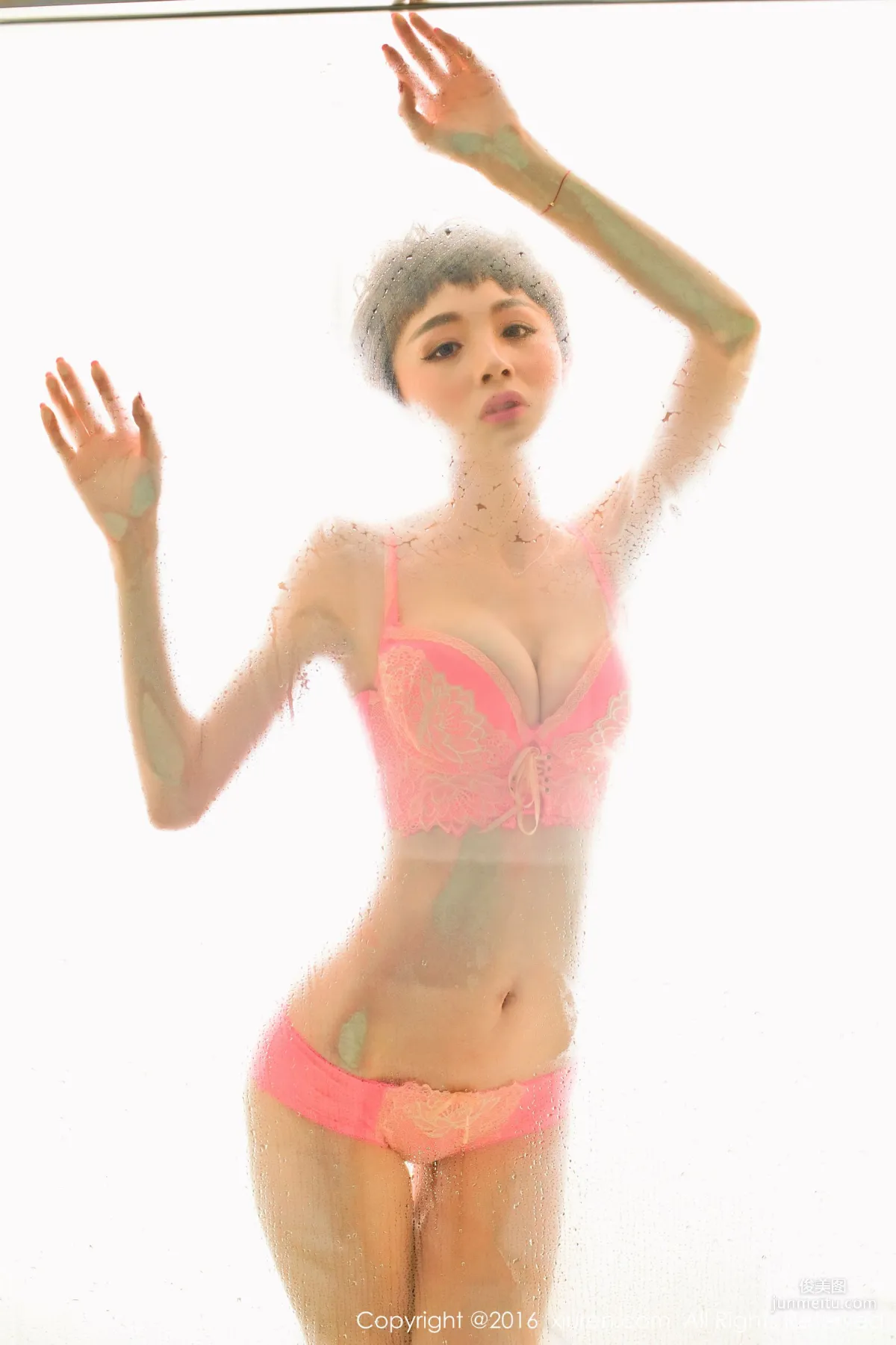 baby_kiki 《A Real Beautiful Flight Attendant's Leisure Time》 [XiuRen] No.657 Photo Set photo 53