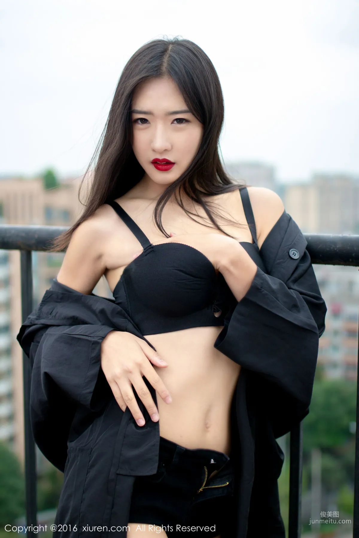 Zhou Yanlin LIN, Red Face and Vermilion Lips, Like a Green Lotus Rising from Water [XiuRen] No.624 Photo Set photo 24