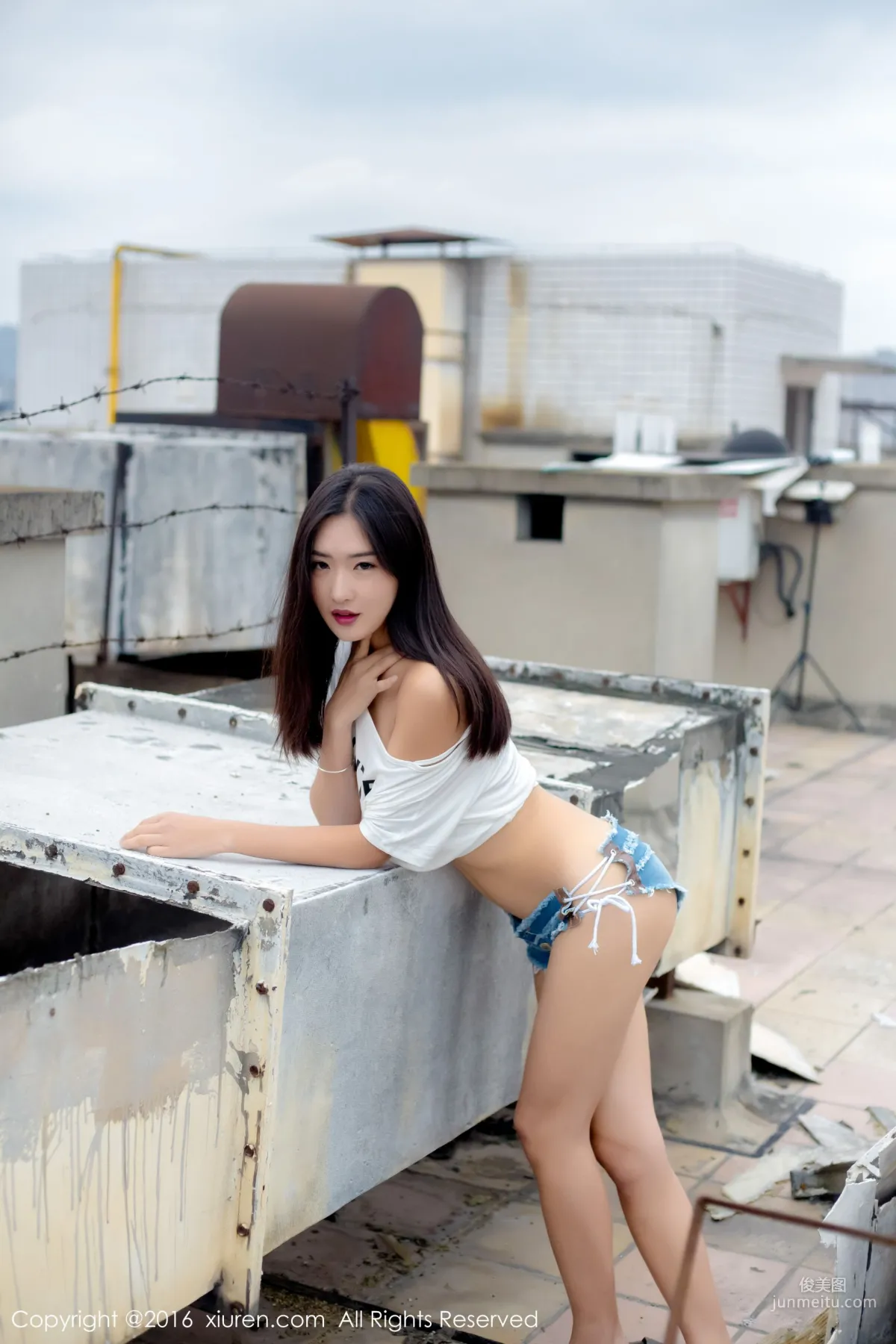 Zhou Yanlin LIN, Red Face and Vermilion Lips, Like a Green Lotus Rising from Water [XiuRen] No.624 Photo Set photo 9