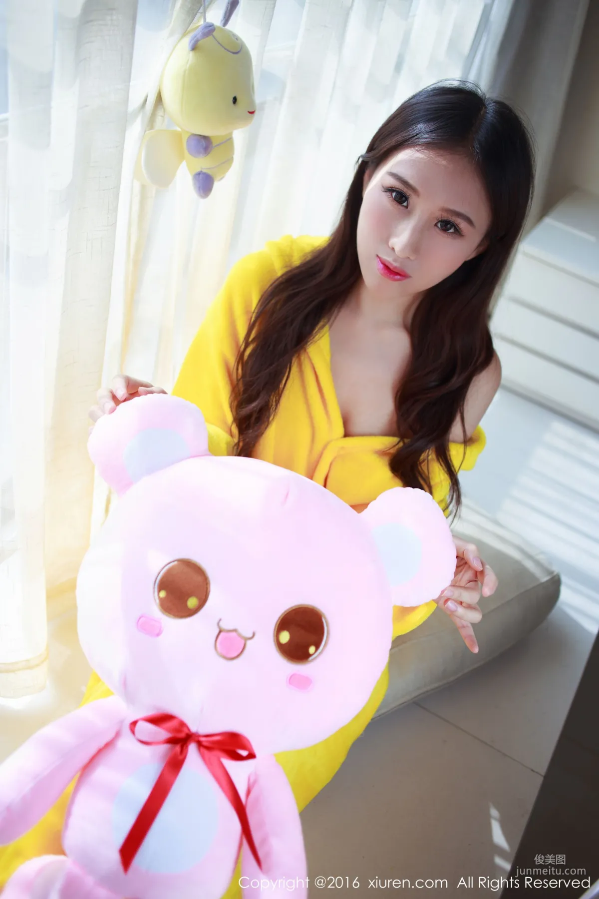 Yue Yintong "Pikachu and School Uniform" [XiuRen] No.646 Photo Set photo 5