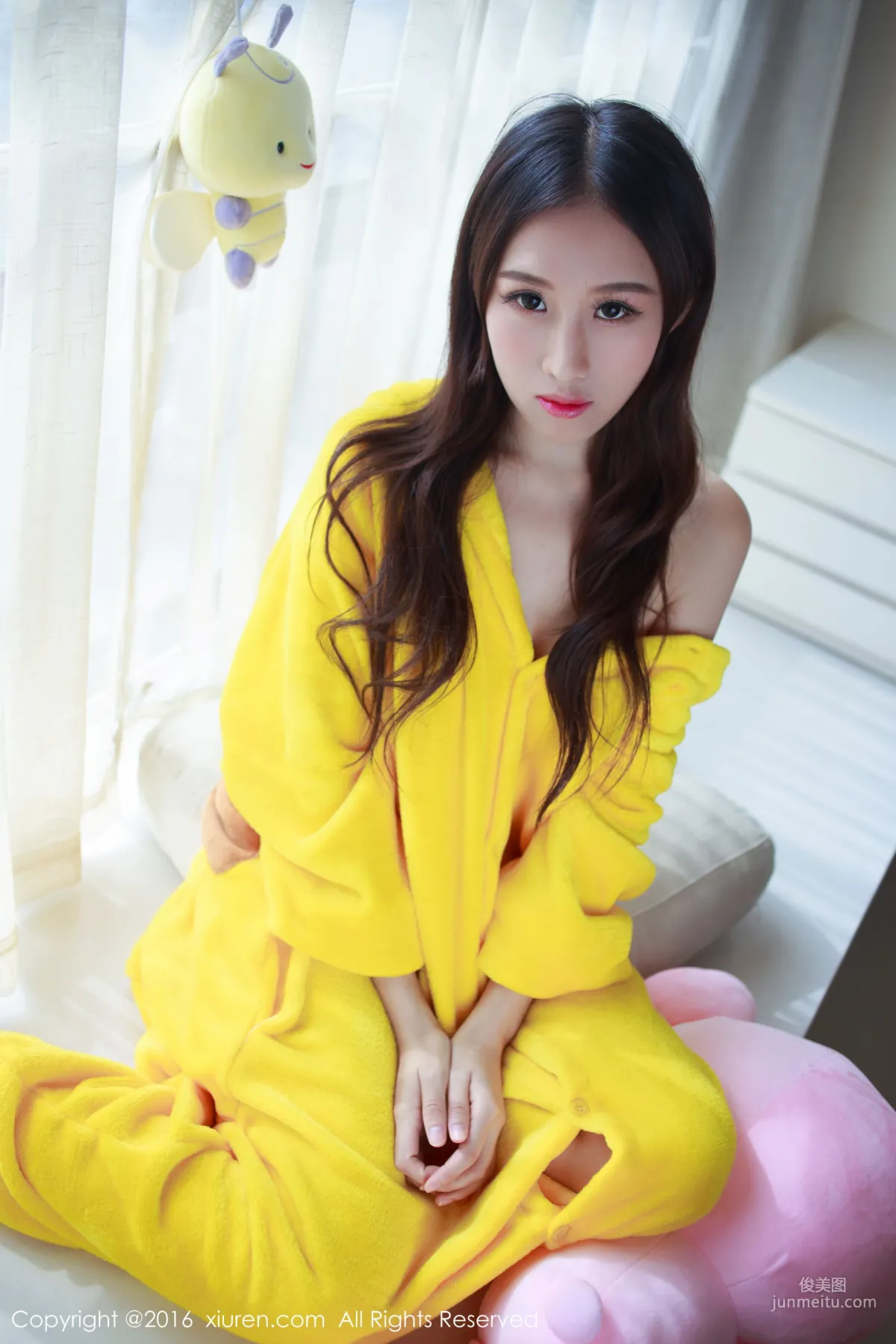 Yue Yintong "Pikachu and School Uniform" [XiuRen] No.646 Photo Set photo 6