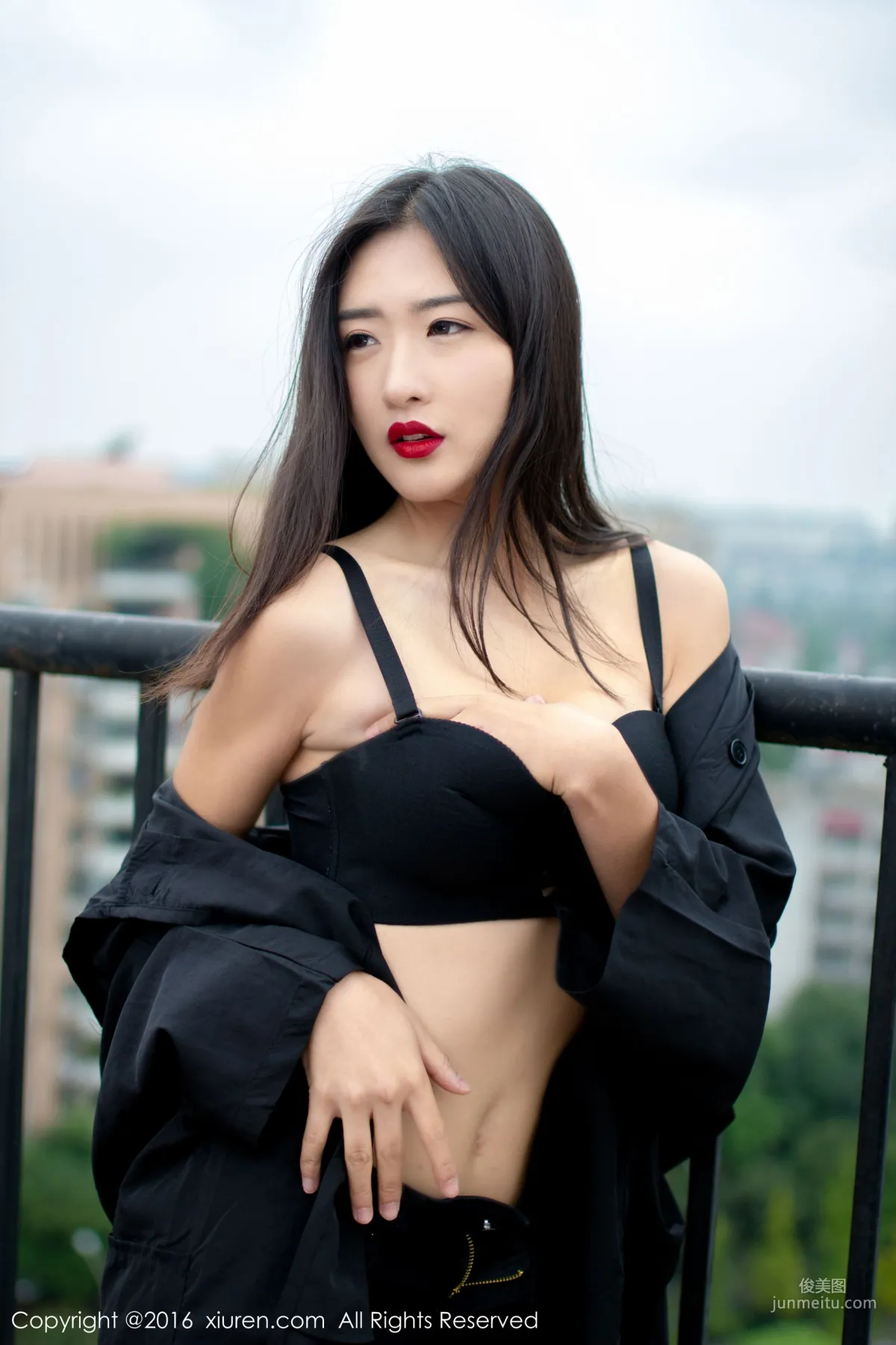 Zhou Yanlin LIN, Red Face and Vermilion Lips, Like a Green Lotus Rising from Water [XiuRen] No.624 Photo Set photo 25
