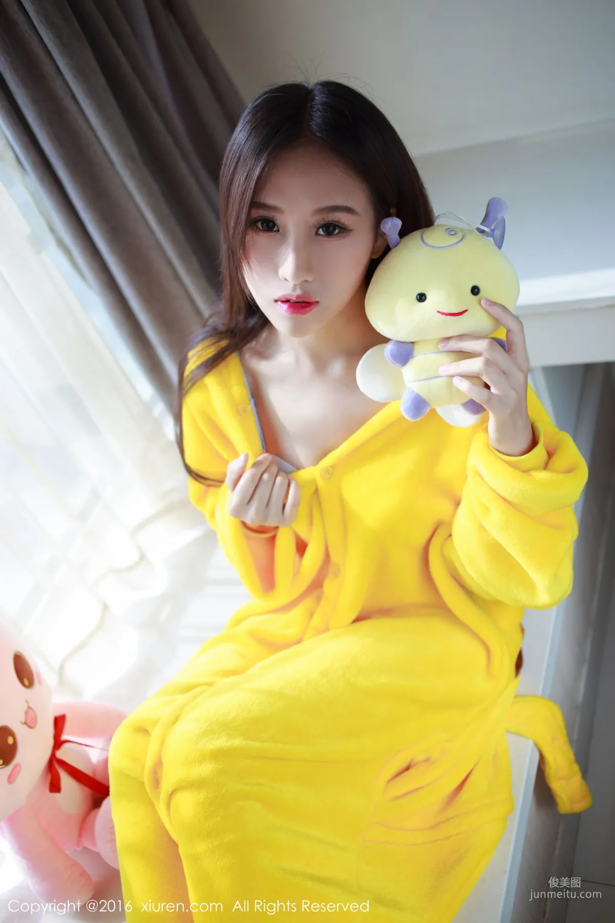 Yue Yintong "Pikachu and School Uniform" [XiuRen] No.646 Photo Set photo 2