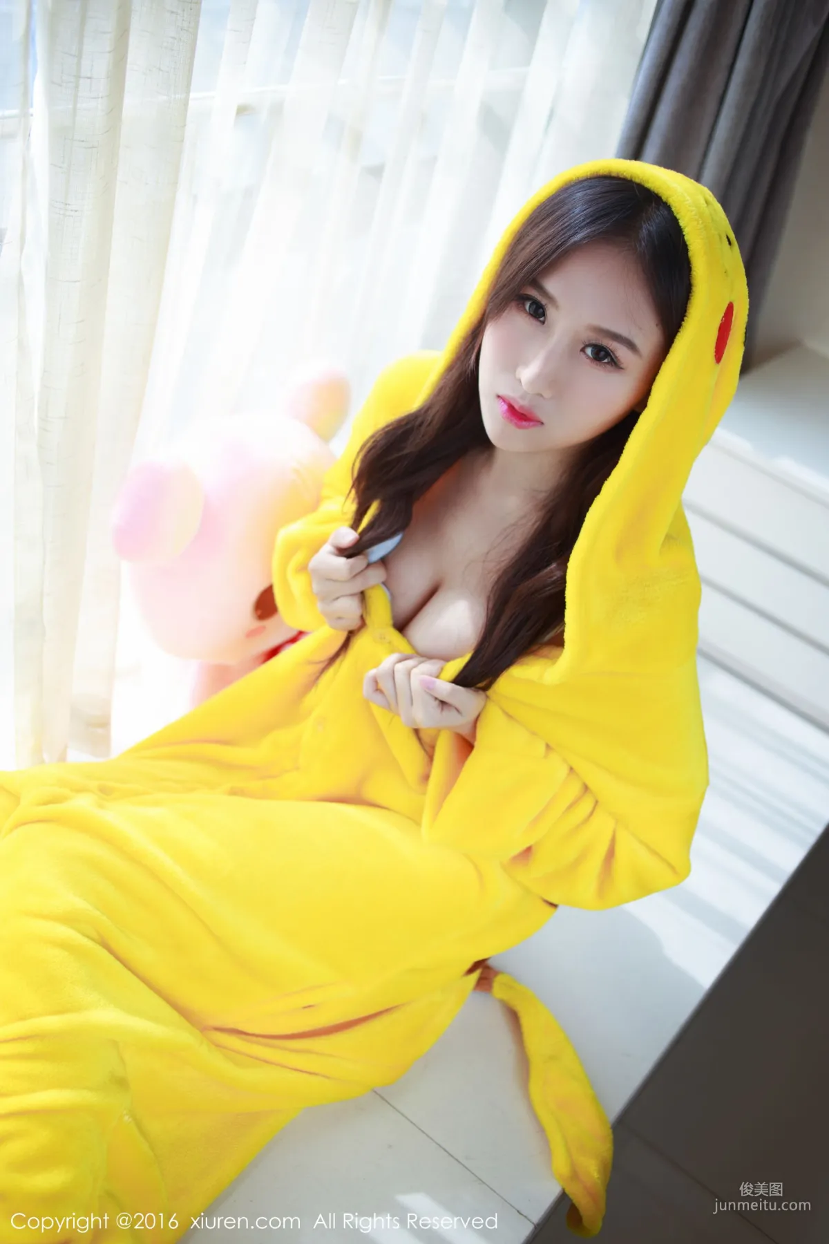 Yue Yintong "Pikachu and School Uniform" [XiuRen] No.646 Photo Set photo 4