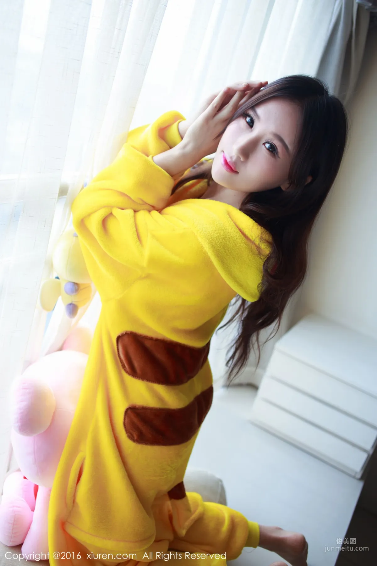 Yue Yintong "Pikachu and School Uniform" [XiuRen] No.646 Photo Set photo 9