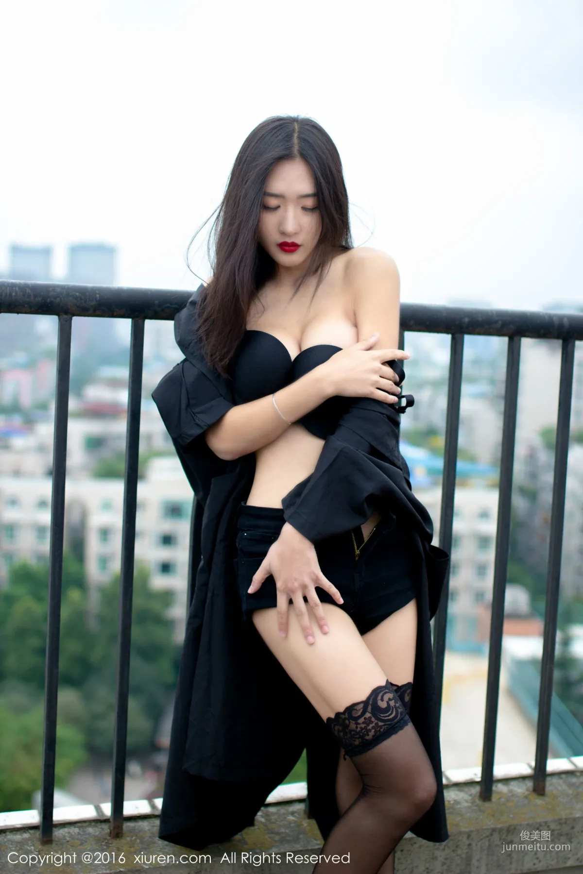 Zhou Yanlin LIN, Red Face and Vermilion Lips, Like a Green Lotus Rising from Water [XiuRen] No.624 Photo Set photo 23