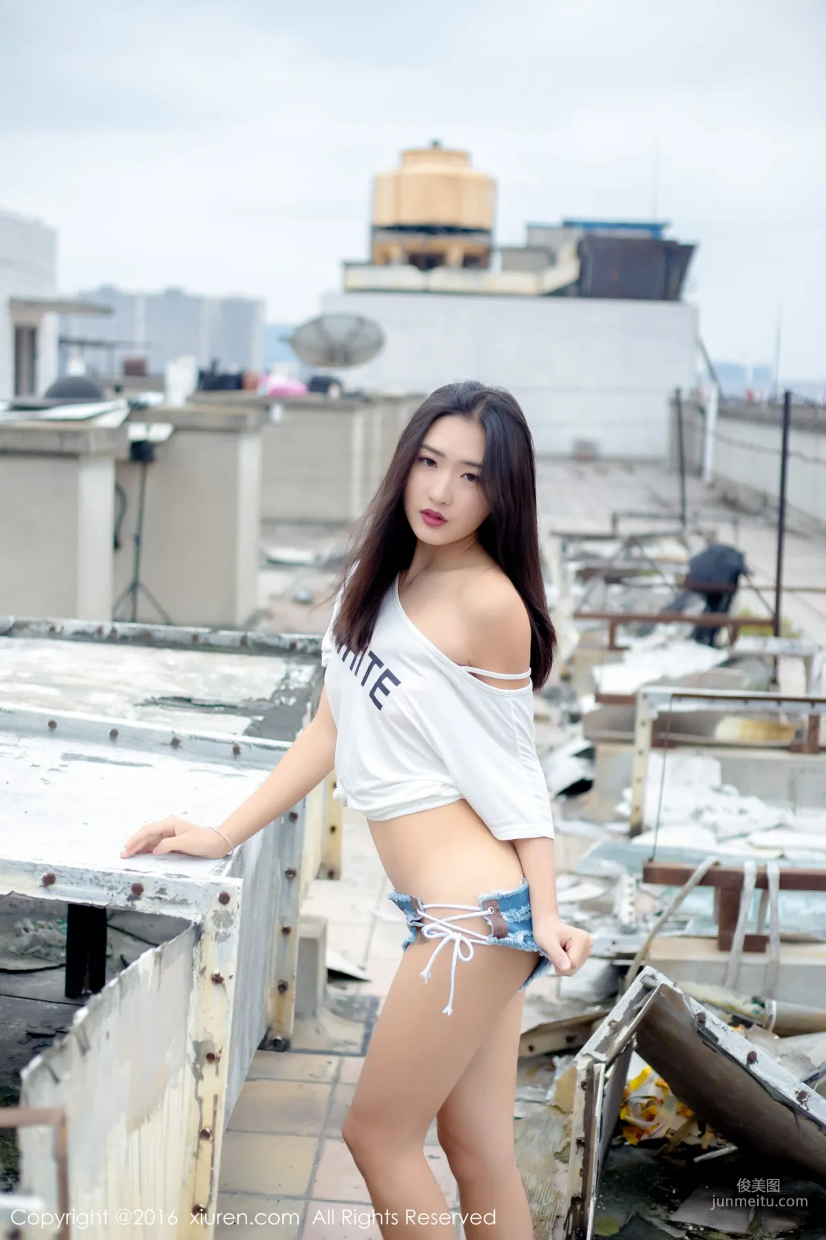 Zhou Yanlin LIN, Red Face and Vermilion Lips, Like a Green Lotus Rising from Water [XiuRen] No.624 Photo Set photo 10