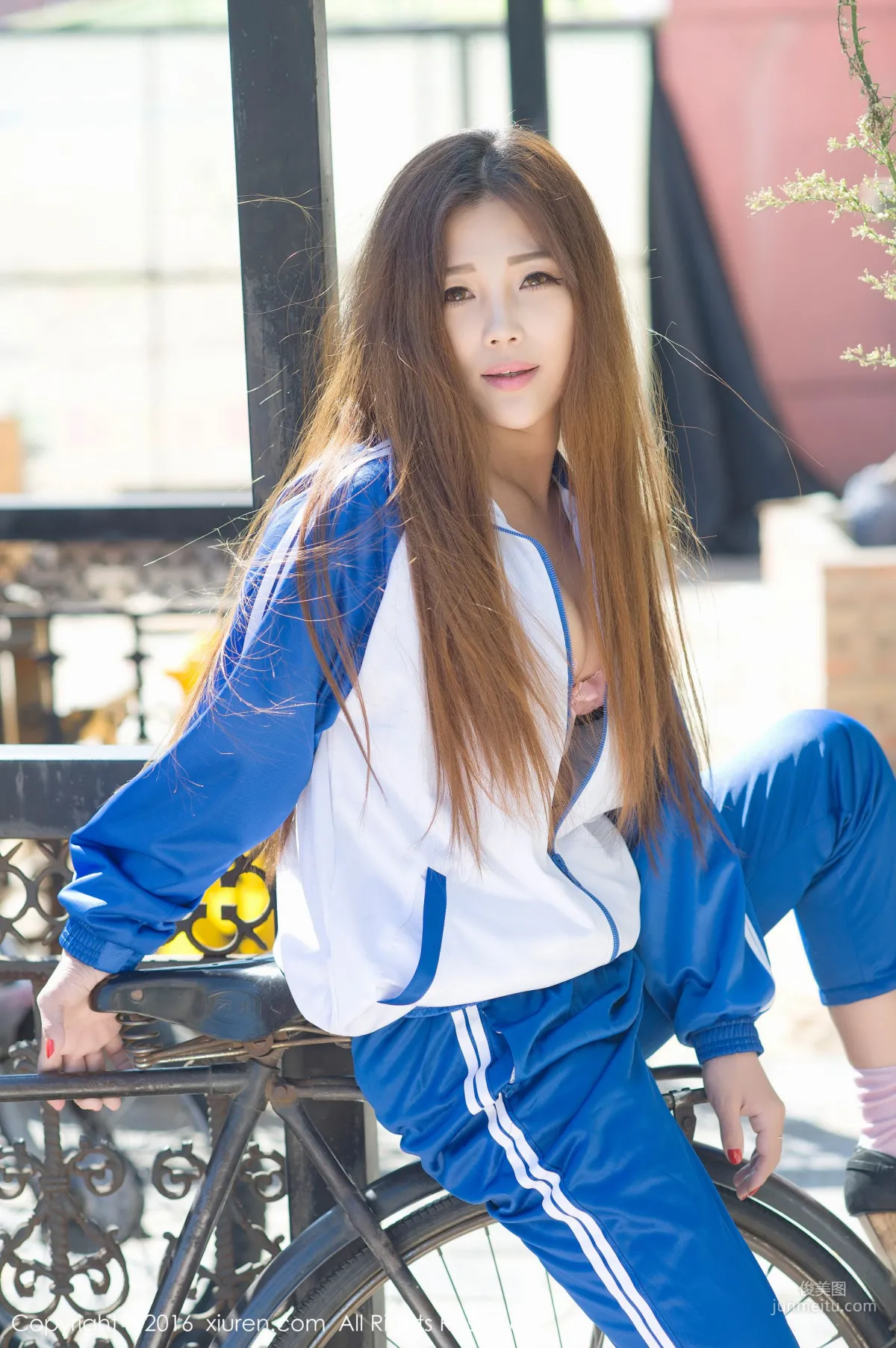 Zhou Yuran, High School Uniform Outdoor Big Bust, Classic Japanese School Uniform [XiuRen] No.651 Photo Set photo 38
