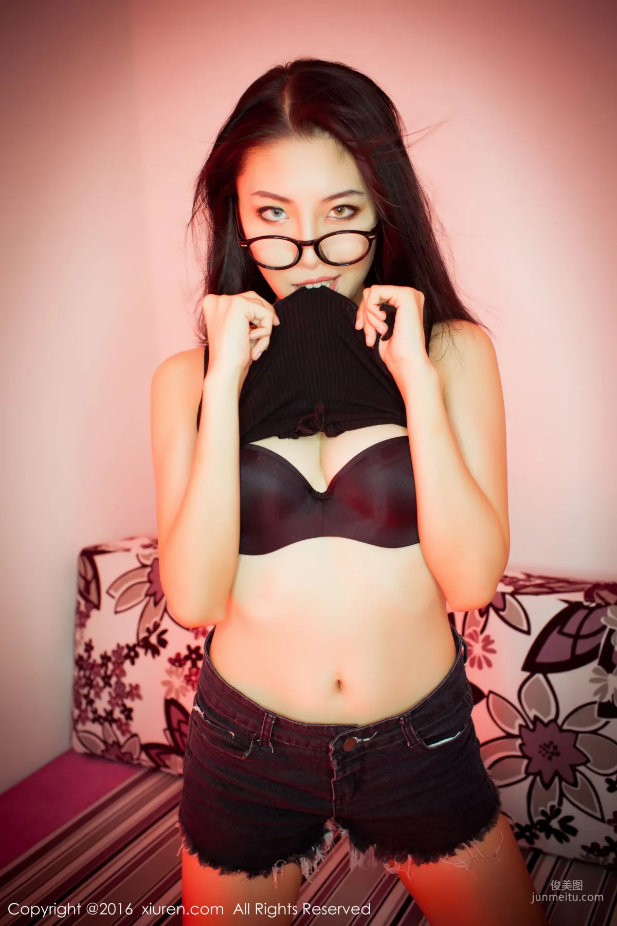 BOBO_xk (Li Qianyao), Hot Pants + Lingerie Series [XiuRen] No.617 Photo Set photo 23