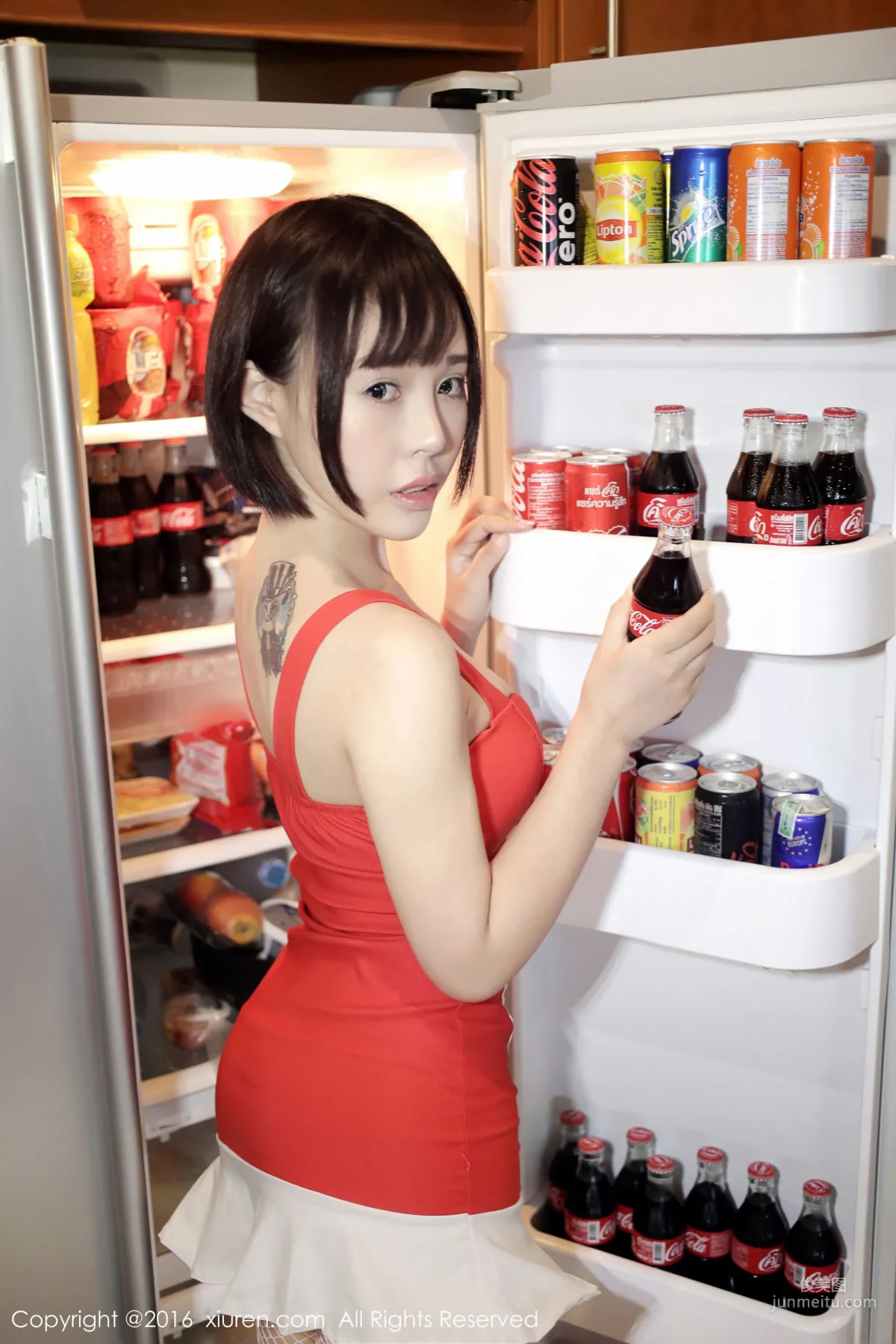 Evelyn艾莉《小红裙》 [秀人网XiuRen] No.665 写真集3