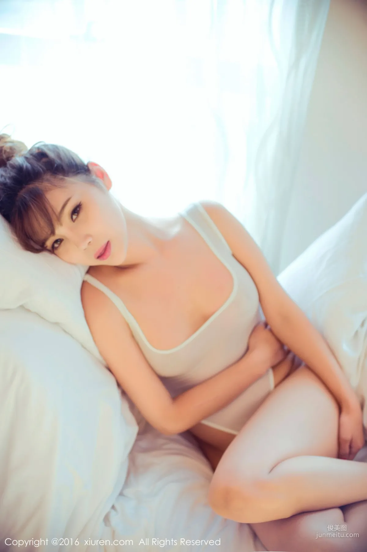 Zhou Yuran High-Cut Swimsuit, Cleavage Lingerie, High Heels and Beautiful Legs, White Ultra-Short Tank Top [XiuRen] No.633 Photo Set photo 42
