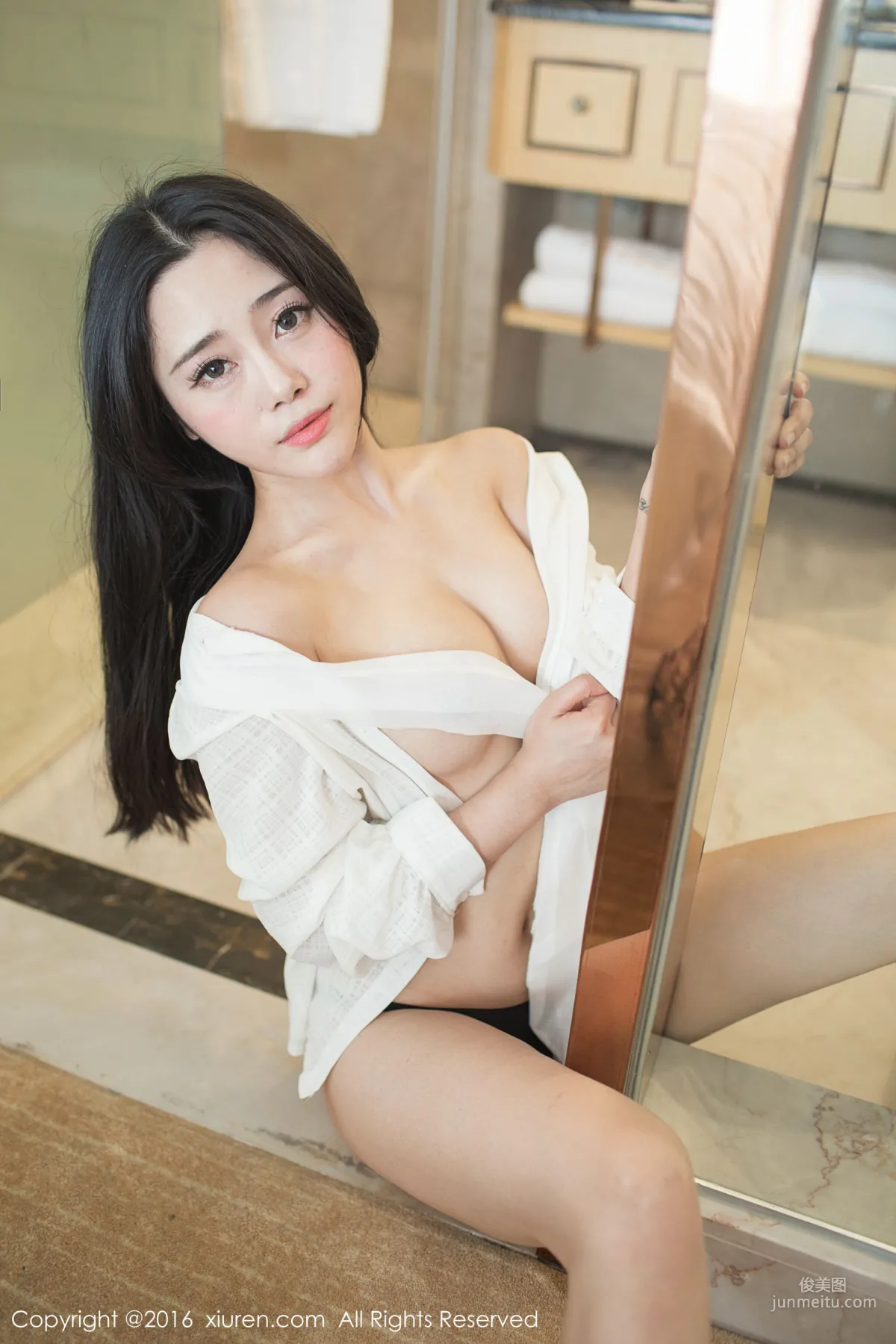 Dou Douliang Youlina, Camouflage Suit + Bathroom Series [XiuRen] No.519 Photo Set photo 40