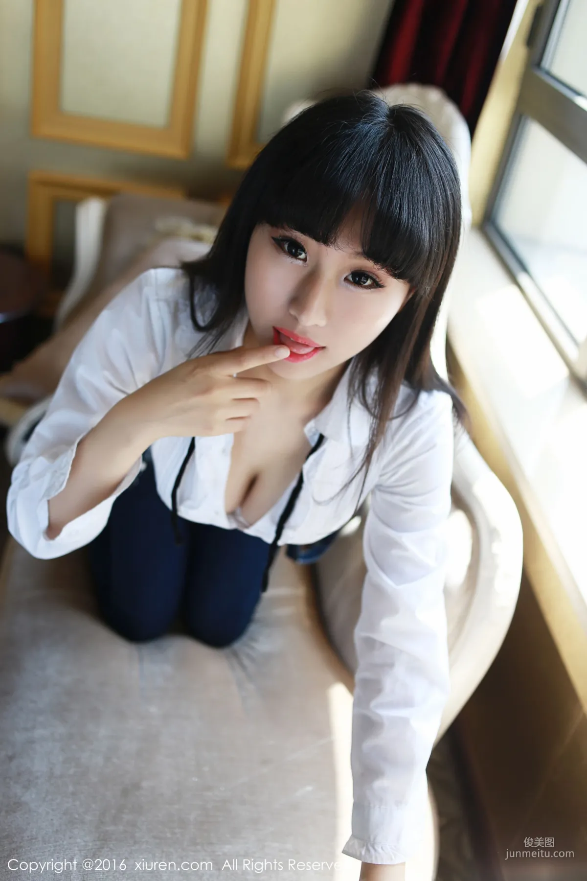 Yue Yintong 'Baby Face and Big Bust Girl from Wuhan' [XiuRen] No.520 Photo Set photo 11