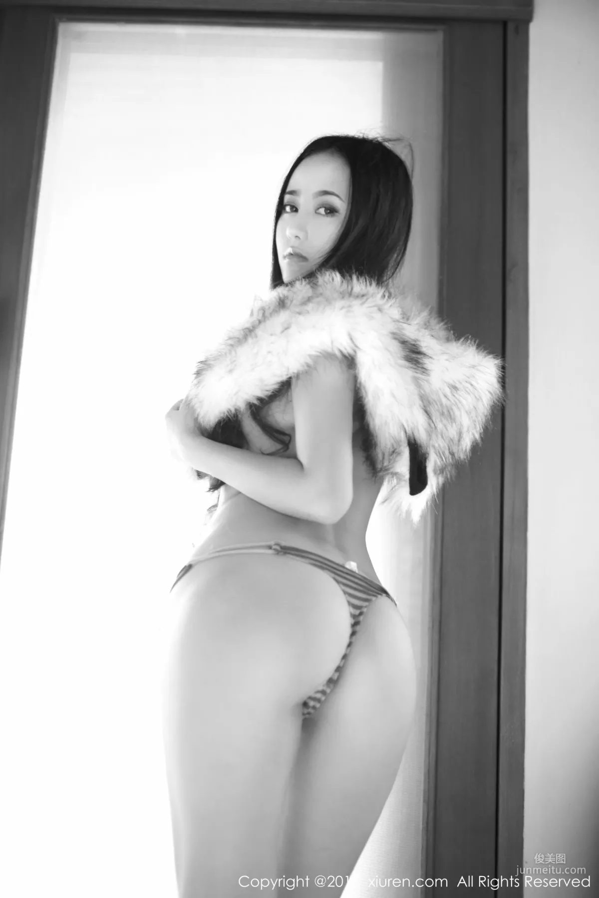 Manuela, Ultra-Short Denim Thong and Irresistible Curves Temptation [XiuRen] No.487 Photo Set photo 43