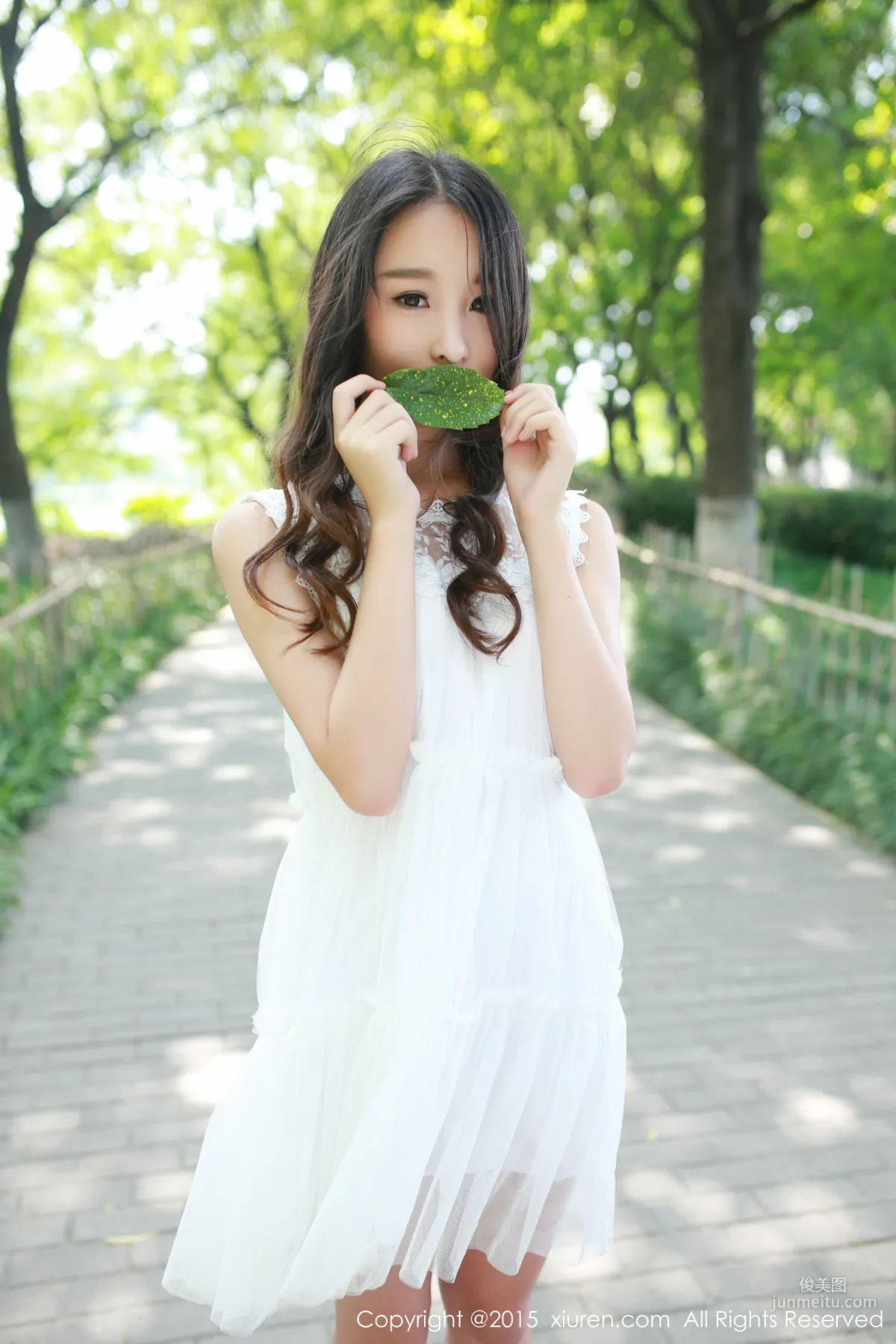 Zixuan Crystal, Fresh and Natural Outdoor Shoot, Outdoor Exposure [XiuRen] No.371 Photo Set photo 15