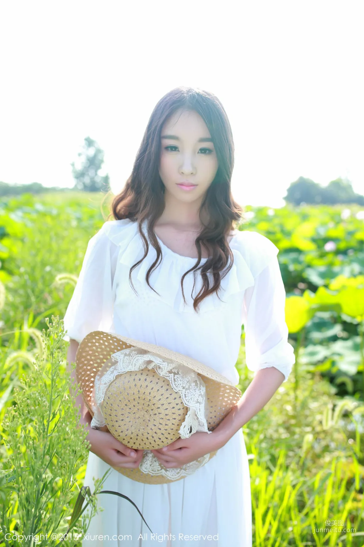Zixuan Crystal, Fresh and Natural Outdoor Shoot, Outdoor Exposure [XiuRen] No.371 Photo Set photo 18