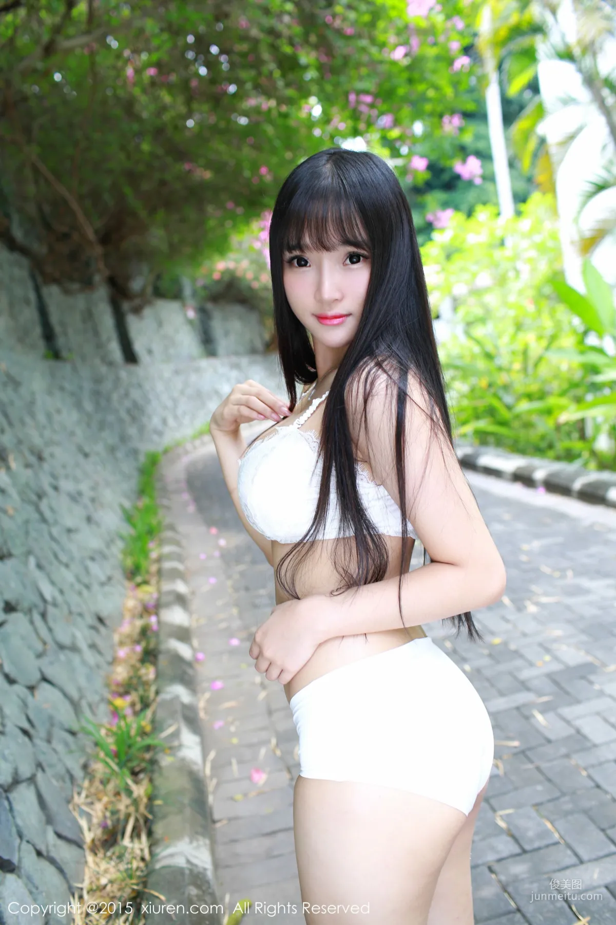 夏瑤baby《大胸大pp的表妹》 [秀人網XiuRen] No.409 寫真集 12