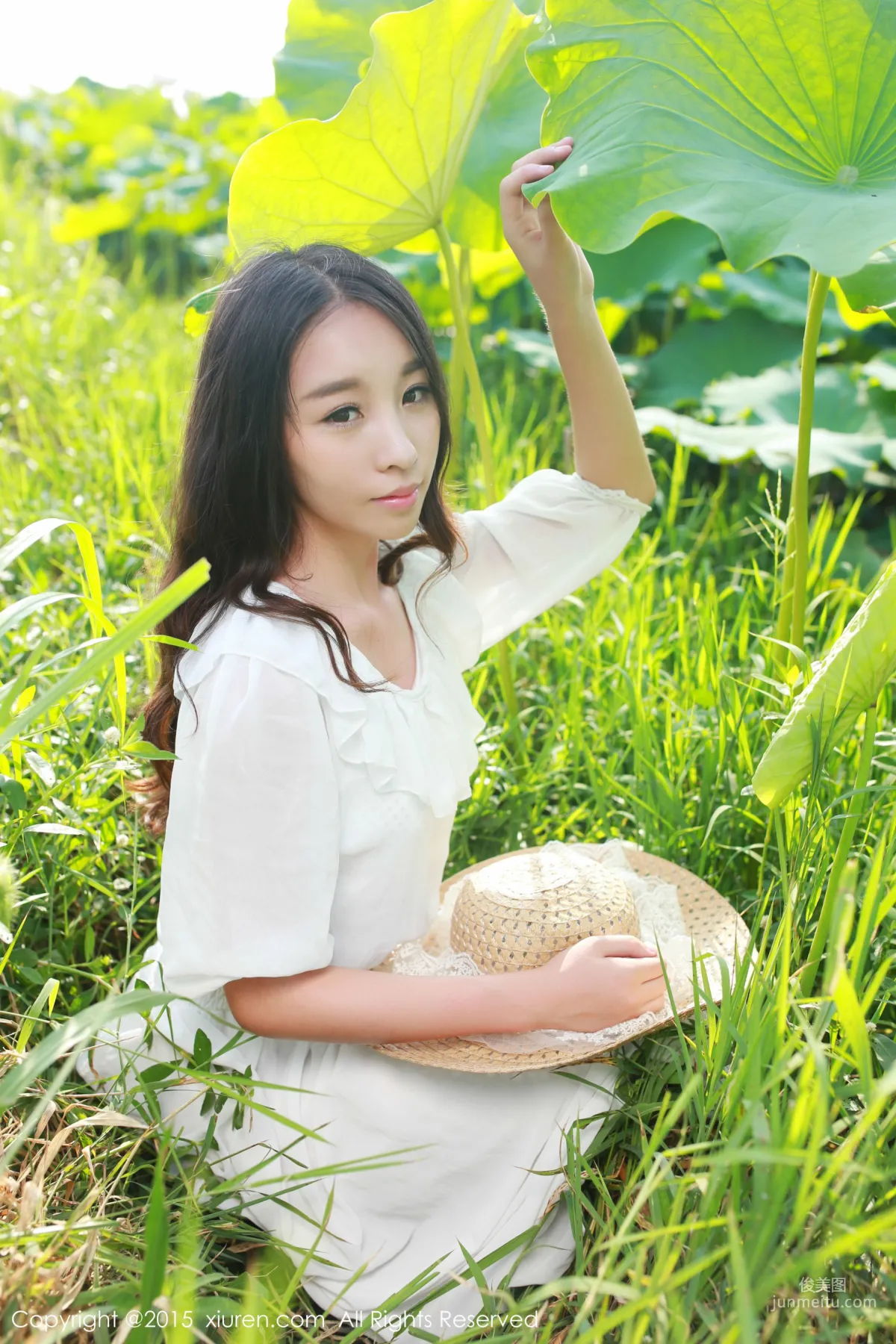 Zixuan Crystal, Fresh and Natural Outdoor Shoot, Outdoor Exposure [XiuRen] No.371 Photo Set photo 22